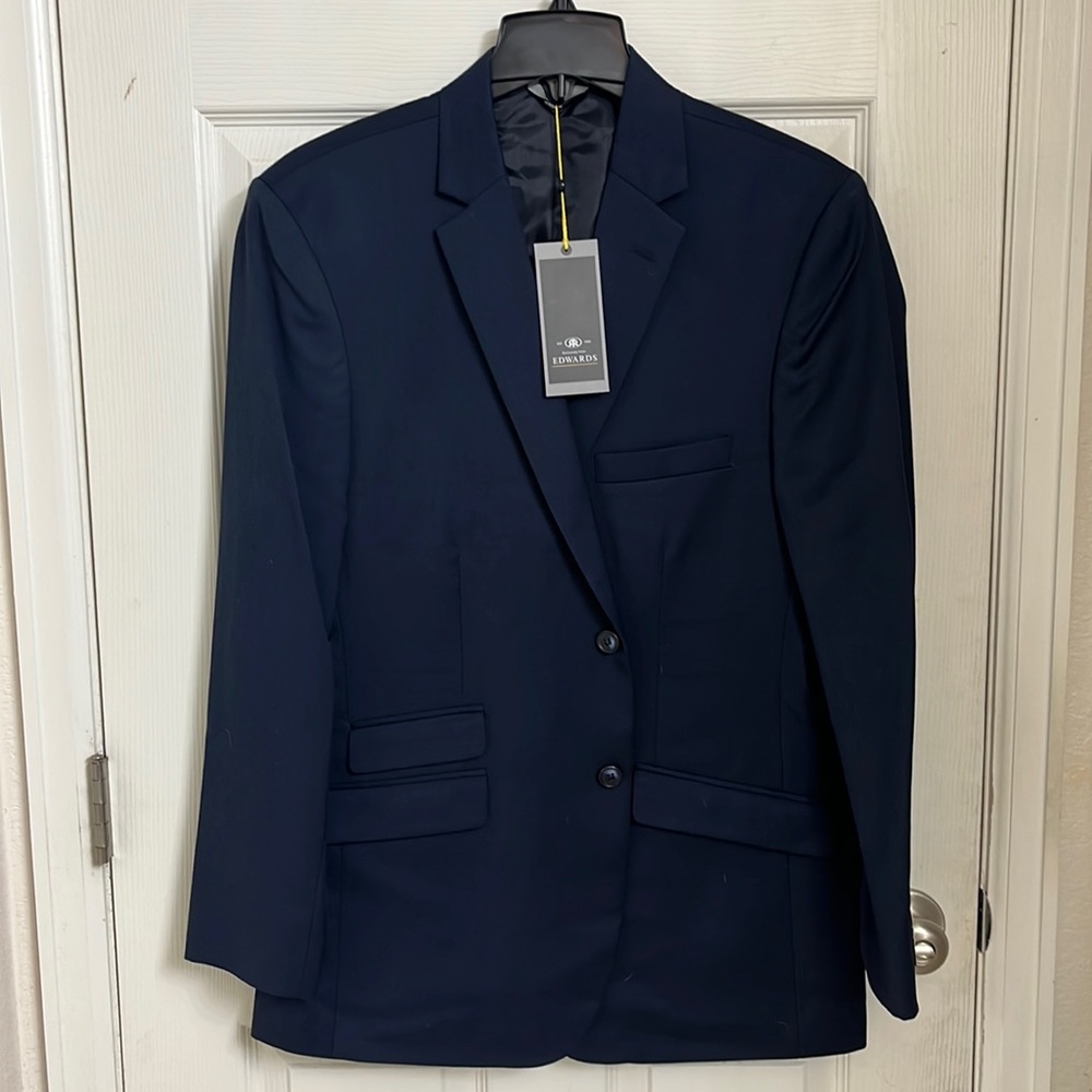 Mens full suite. Navy color 42R